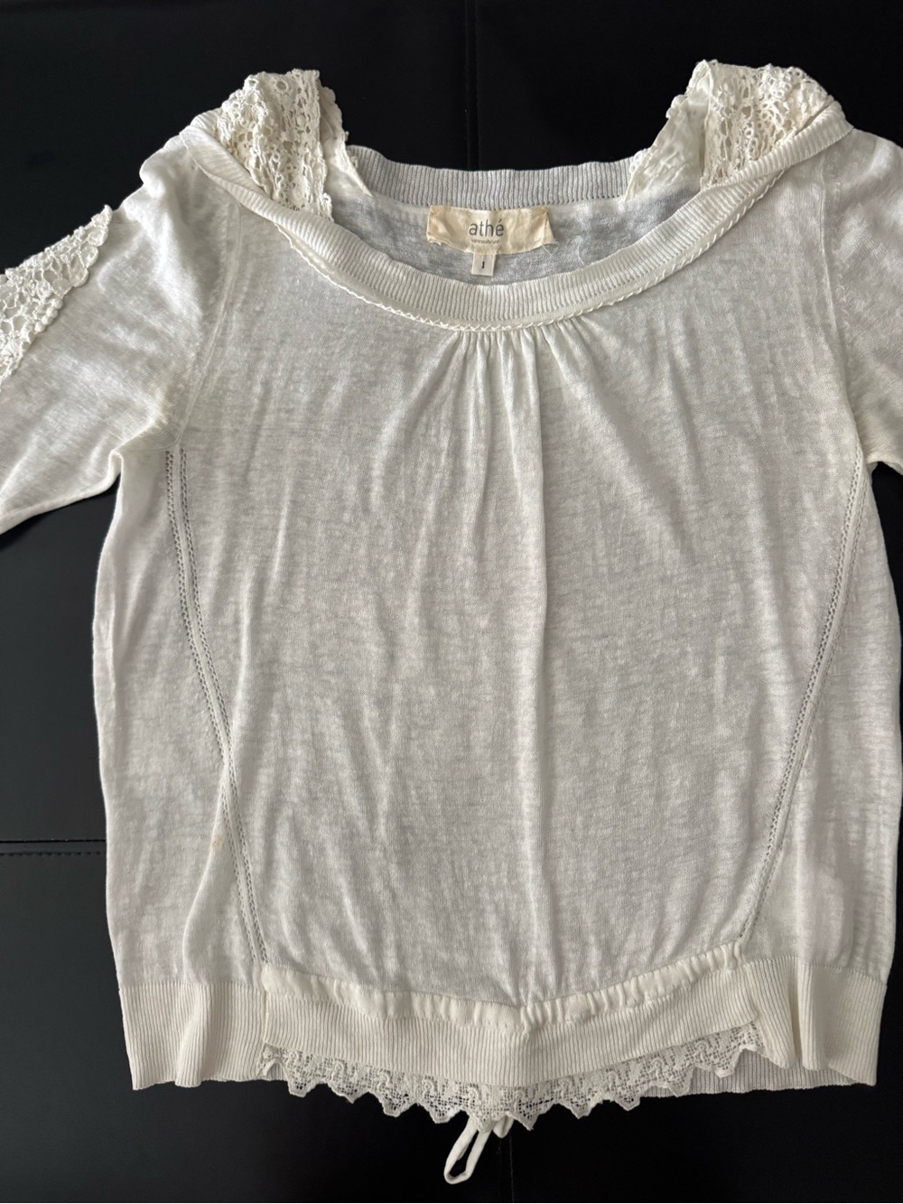 athé Vanessa Bruno Lightweight Lace-Trim White Top